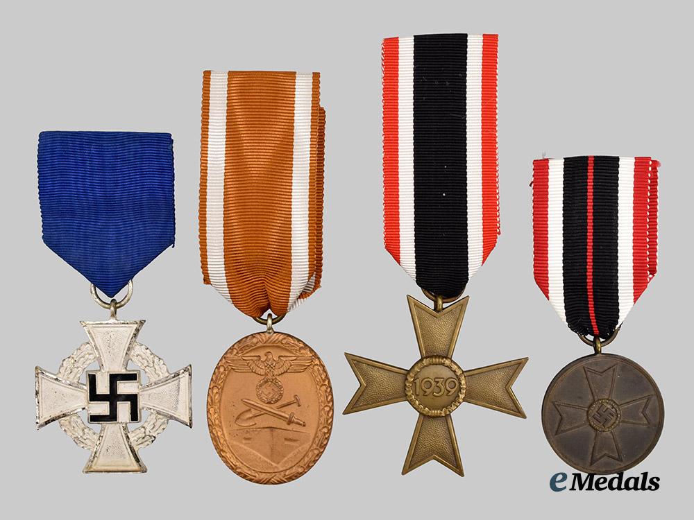 germany,_third_reich._a_lot_of_awards_for_military_and_civil_service___m_n_c0168