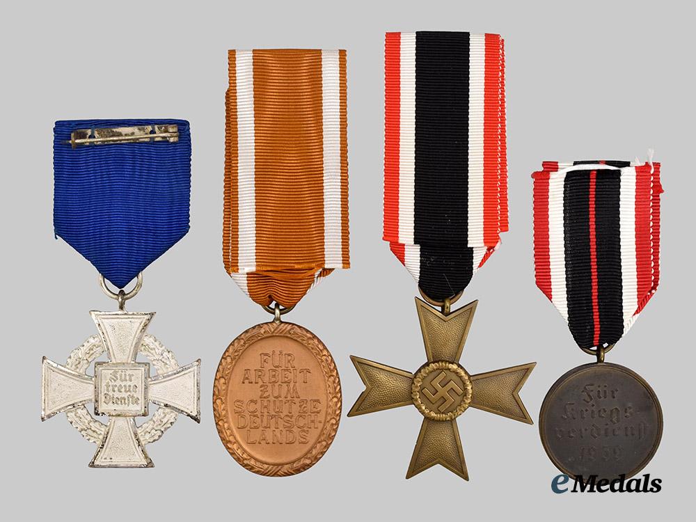 germany,_third_reich._a_lot_of_awards_for_military_and_civil_service___m_n_c0171