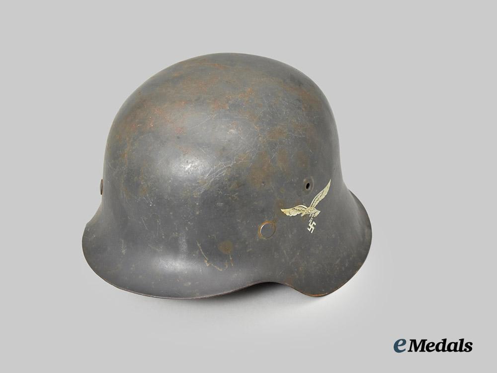 germany,_luftwaffe._an_m42_stahlhelm,_by_eisenhüttenwerke_thale___m_n_c0182