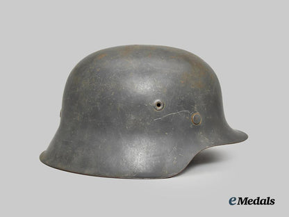 germany,_luftwaffe._an_m42_stahlhelm,_by_eisenhüttenwerke_thale___m_n_c0185
