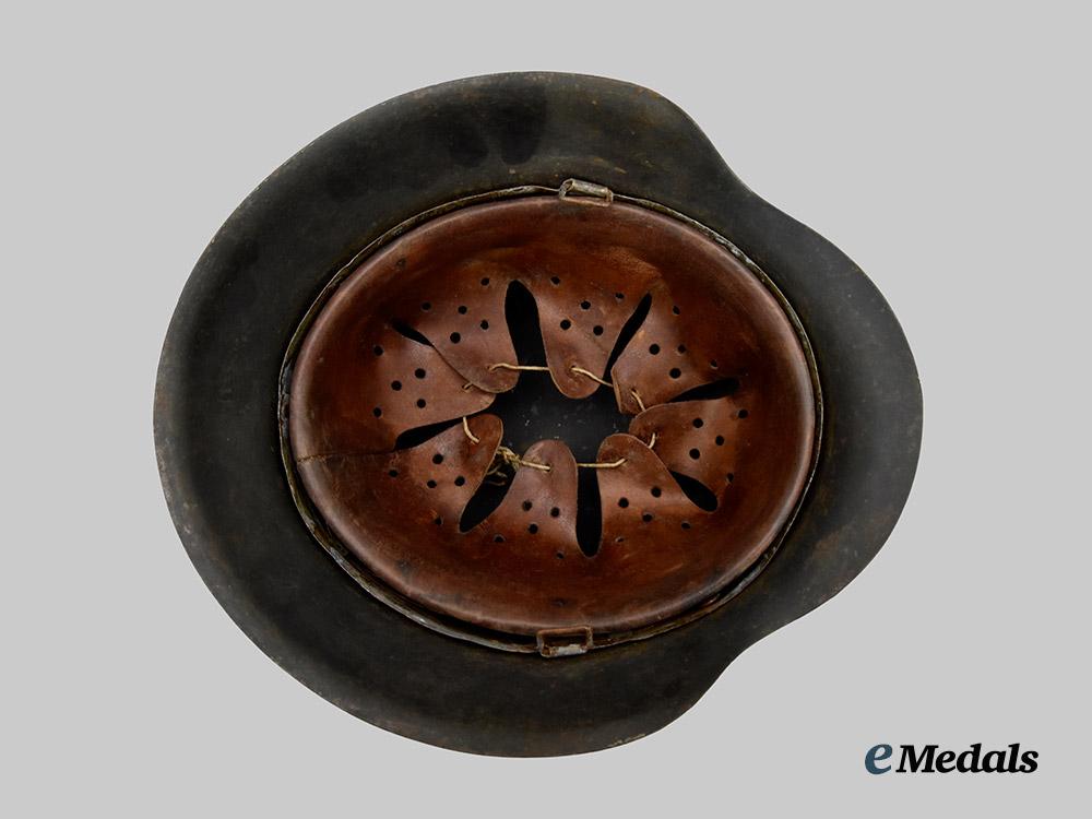 germany,_luftwaffe._an_m42_stahlhelm,_by_eisenhüttenwerke_thale___m_n_c0187