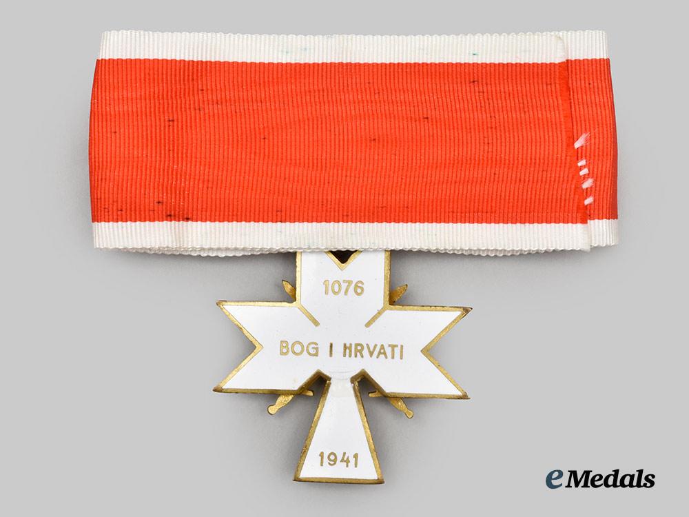 croatia,_independent_state._an_order_of_the_crown_of_king_zvonimir,_i._class_with_swords_for_war_merit___m_n_c0218