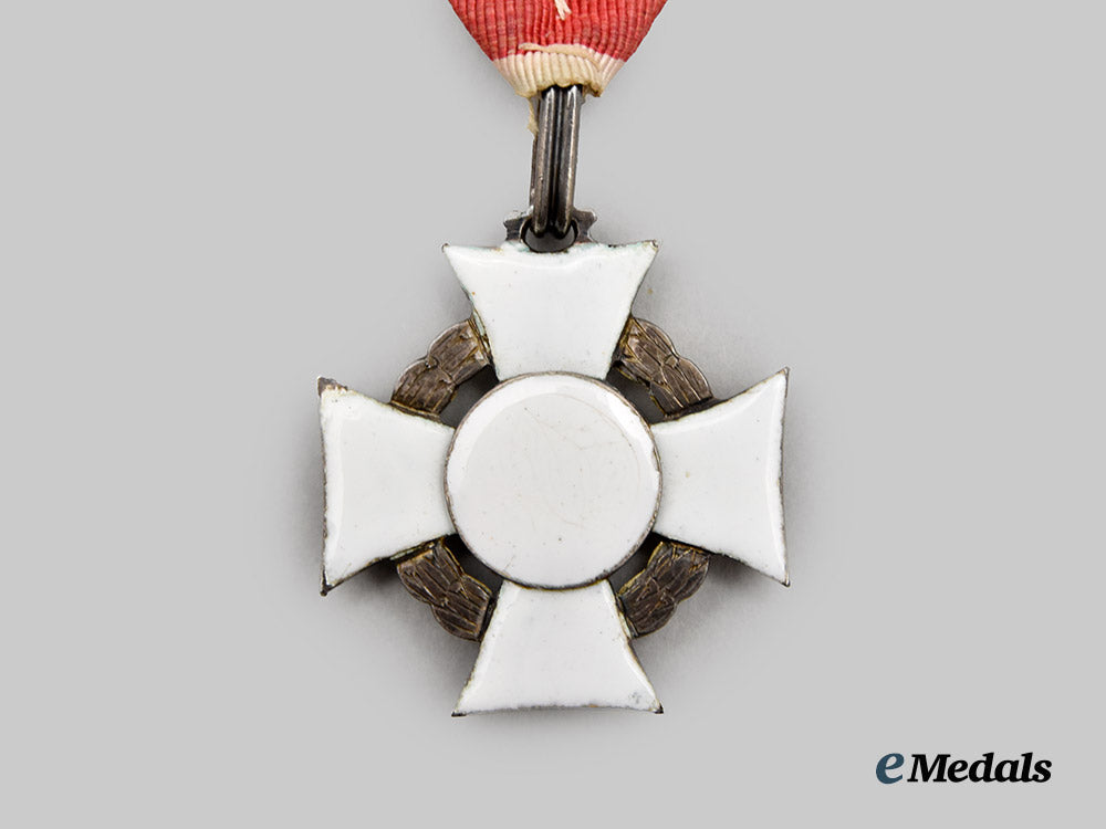 austria,_empire._a_military_merit_cross,_first_period(_one_class),_type_i_i_i_with_war_decoration___m_n_c0224