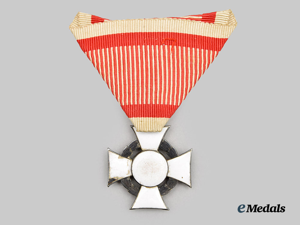 austria,_empire._a_military_merit_cross,_first_period(_one_class),_type_i_i_i_with_war_decoration___m_n_c0247