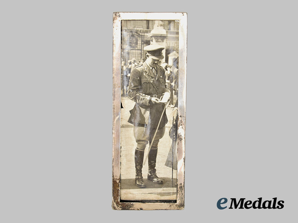 united_kingdom._a_george_v_military_cross_with_recipient___m_n_c0264