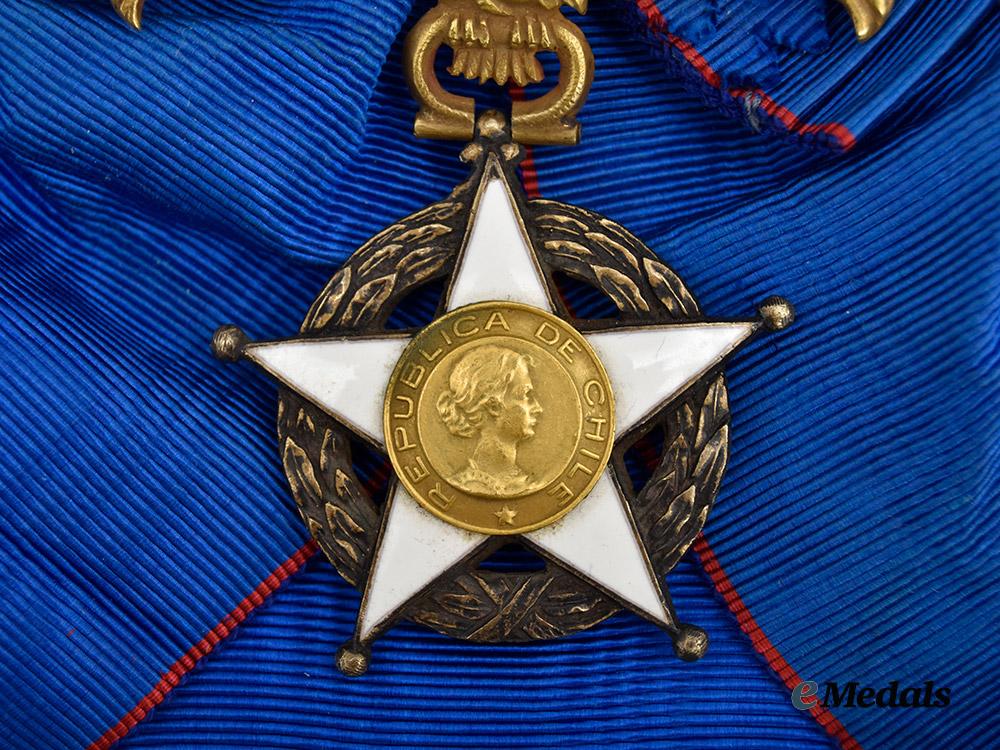 chile,_republic._an_order_of_merit,_grand_cross_badge___m_n_c0295