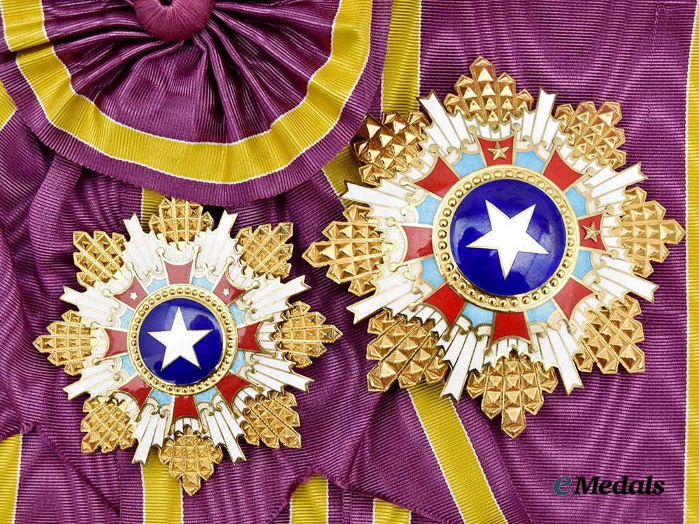 china,_republic._an_order_of_the_brilliant_star,_i_class_set,_c.1947___m_n_c0335