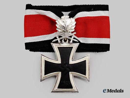 germany,_federal_republic._a_knight’s_cross_of_the_iron_cross_with_oak_leaves_and_swords,_exhibition_example_by_rudolf_souval,_c.1960___m_n_c0403