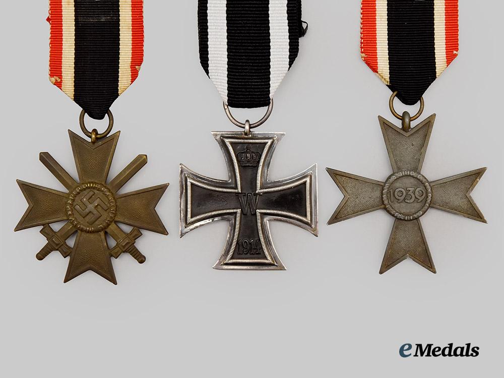 germany,_wehrmacht._a_mixed_lot_of_service_awards___m_n_c0425