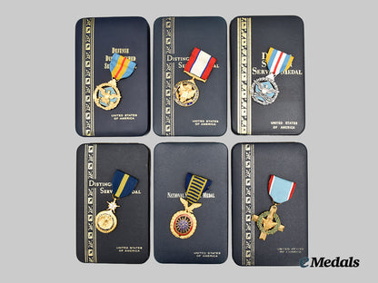 united_states._six_decorations&_awards_in_case___m_n_c0479
