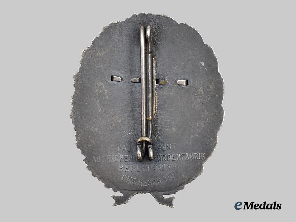 germany,_third_reich._a_schlageter_shield,_type_i_i_with_rhein/_ruhr_campaign_clasp,_by_paul_küst___m_n_c0486