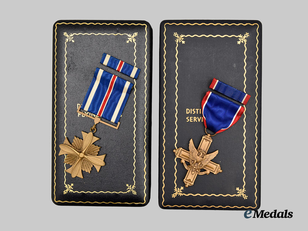 united_states._a_distinguished_flying_and_service_cross_pair___m_n_c0490