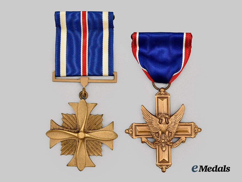 united_states._a_distinguished_flying_and_service_cross_pair___m_n_c0491