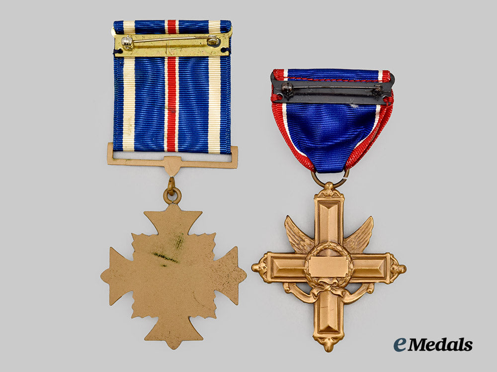 united_states._a_distinguished_flying_and_service_cross_pair___m_n_c0492