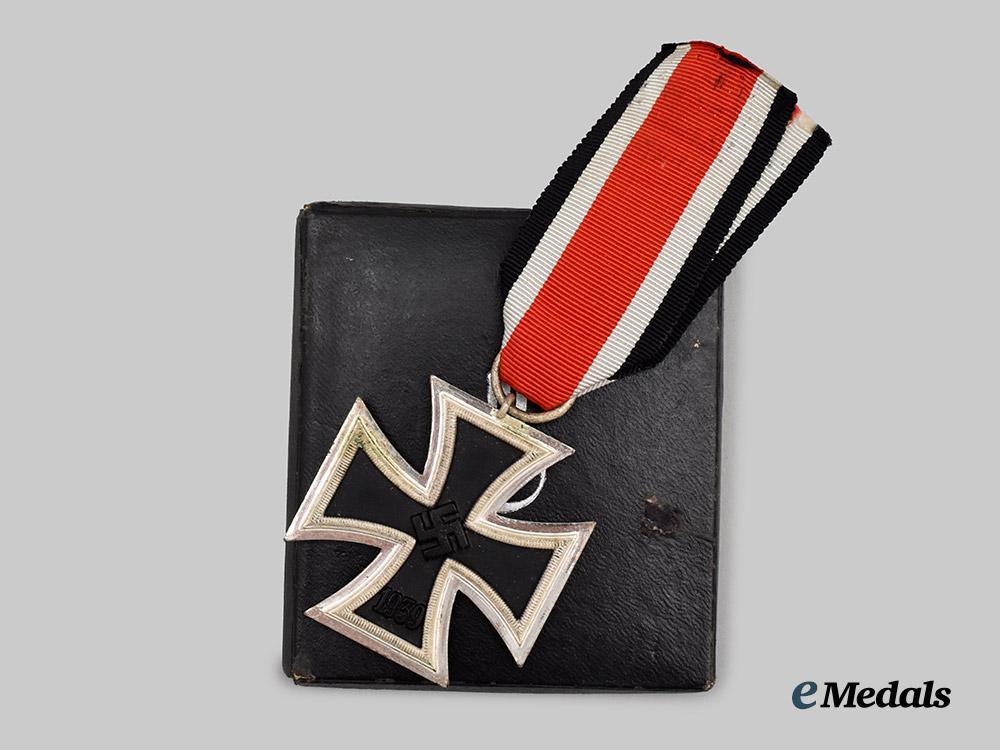 germany,_wehrmacht._a_mint1939_iron_cross_i_i_class,_by_gustav_brehmer,_with_rare_case___m_n_c0498