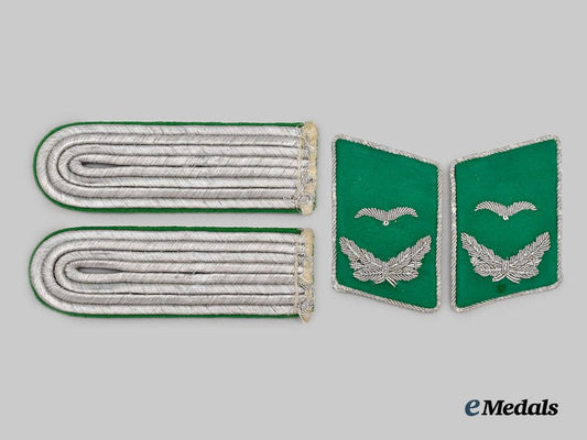 germany,_luftwaffe._a_set_of_field_divisions_leutnant_rank_insignia___m_n_c0504