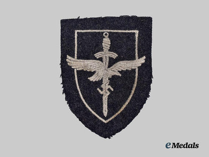 germany,_luftwaffe._a_female_flak_helper’s_sleeve_insignia___m_n_c0513