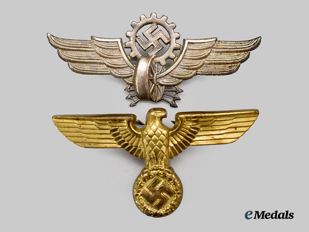 germany,_third_reich._a_pair_of_visor_cap_insignia_for_political_and_civil_officials___m_n_c0523