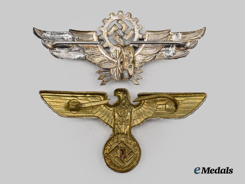 germany,_third_reich._a_pair_of_visor_cap_insignia_for_political_and_civil_officials___m_n_c0526