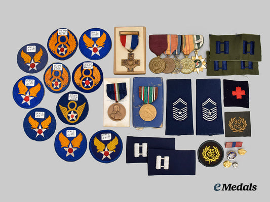 united_states._lot_of_assorted_military_themed_items___m_n_c0530