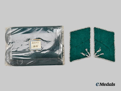 germany,_luftwaffe._a_set_of_administration_kriegsinspektor_rank_insignia___m_n_c0544