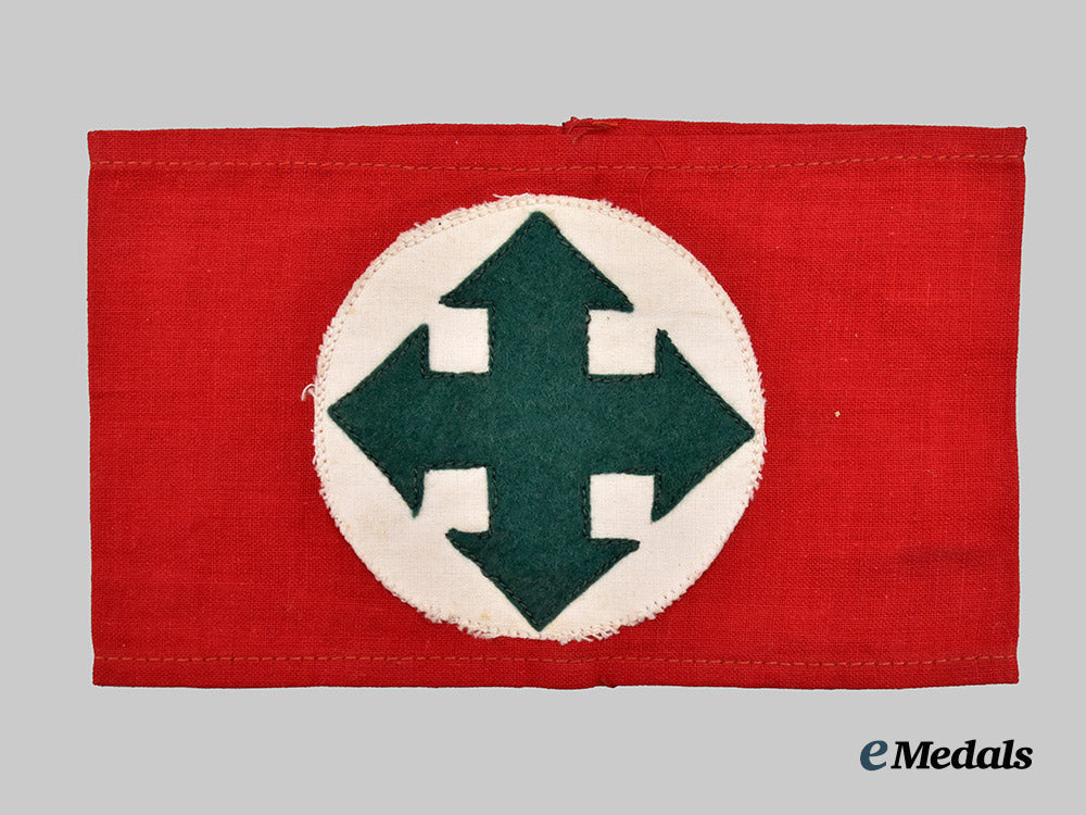 hungary,_kingdom._an_arrow_cross_party_member’s_armband___m_n_c0623