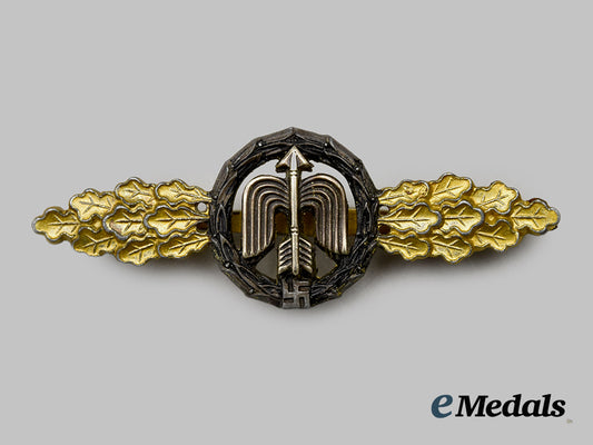 germany,_luftwaffe._a_short-_range_night_fighter_clasp,_gold_grade___m_n_c0629
