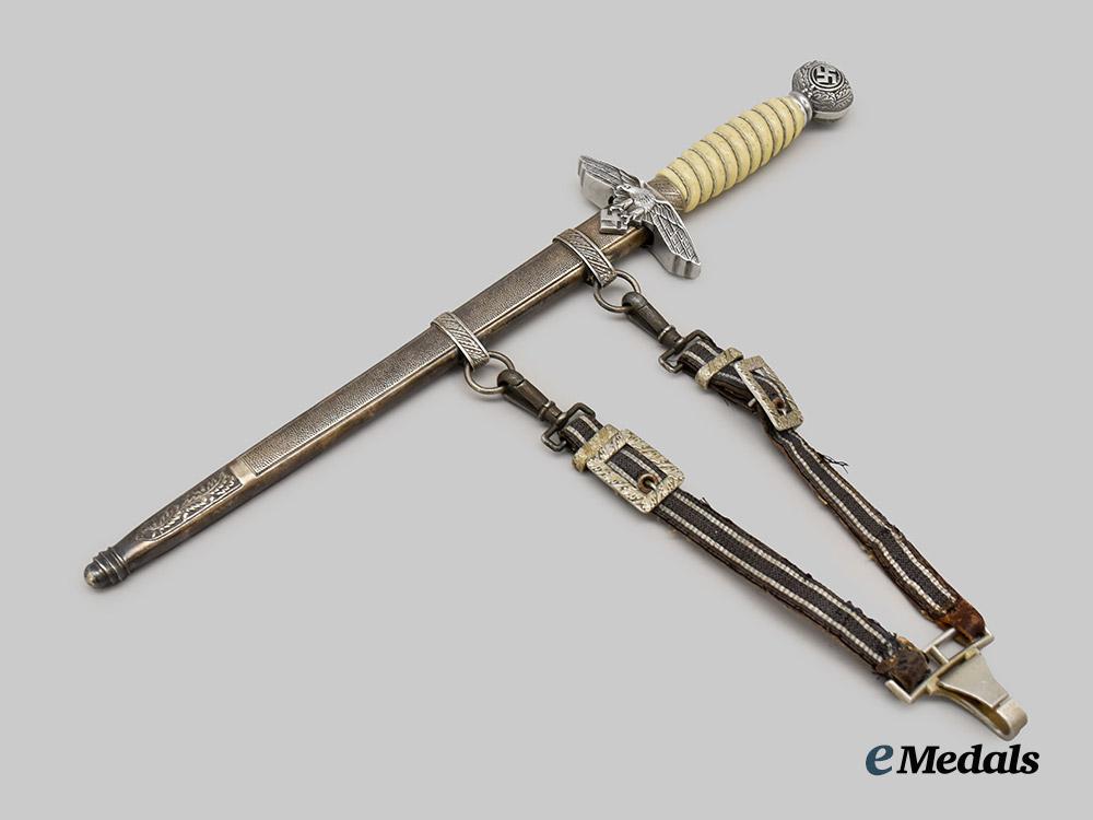 germany,_luftwaffe._an_officer’s_dress_dagger,_with_hanger,_by_robert_klaas___m_n_c0654