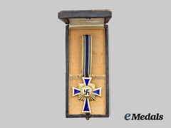 Germany, Third Reich. An Honour Cross of the German Mother, Gold Grade with Case, by Alois Rettenmaier