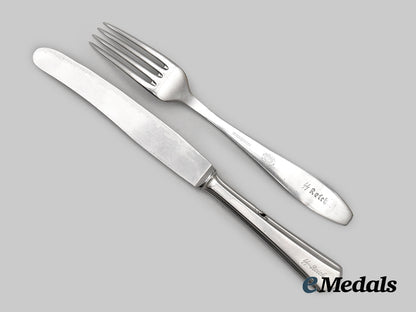 germany,_s_s._a_pair_of_mess_hall_cutlery___m_n_c0670