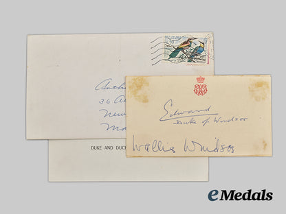 united_kingdom._a_calling_card_with_signatures_belonging_to_edward_v_i_i_i,_former_king_of_england___m_n_c0671