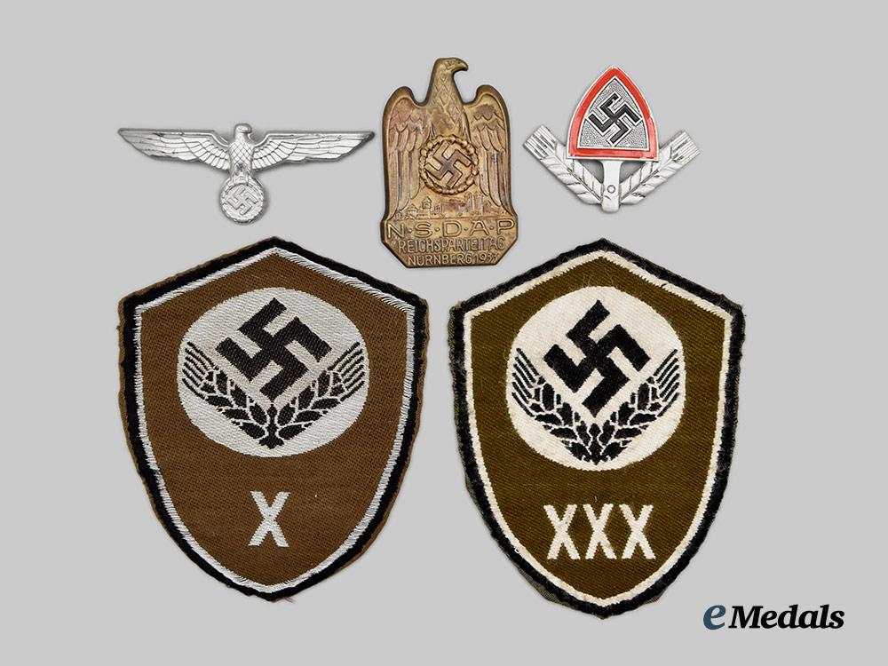 germany,_third_reich._a_mixed_lot_of_badges_and_insignia___m_n_c0690