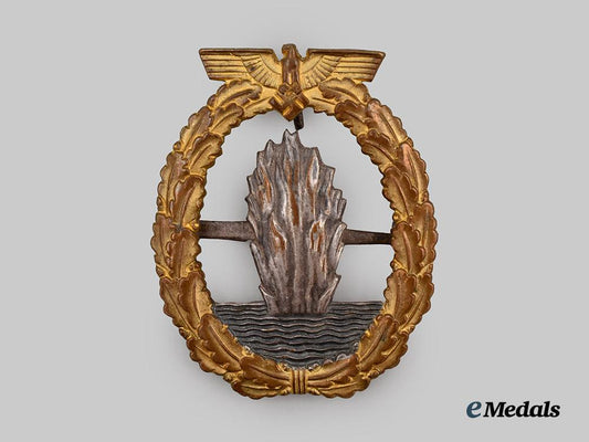 germany,_kriegsmarine._a_minesweeper_war_badge,_variation3,_by_wilhelm_deumer___m_n_c0717