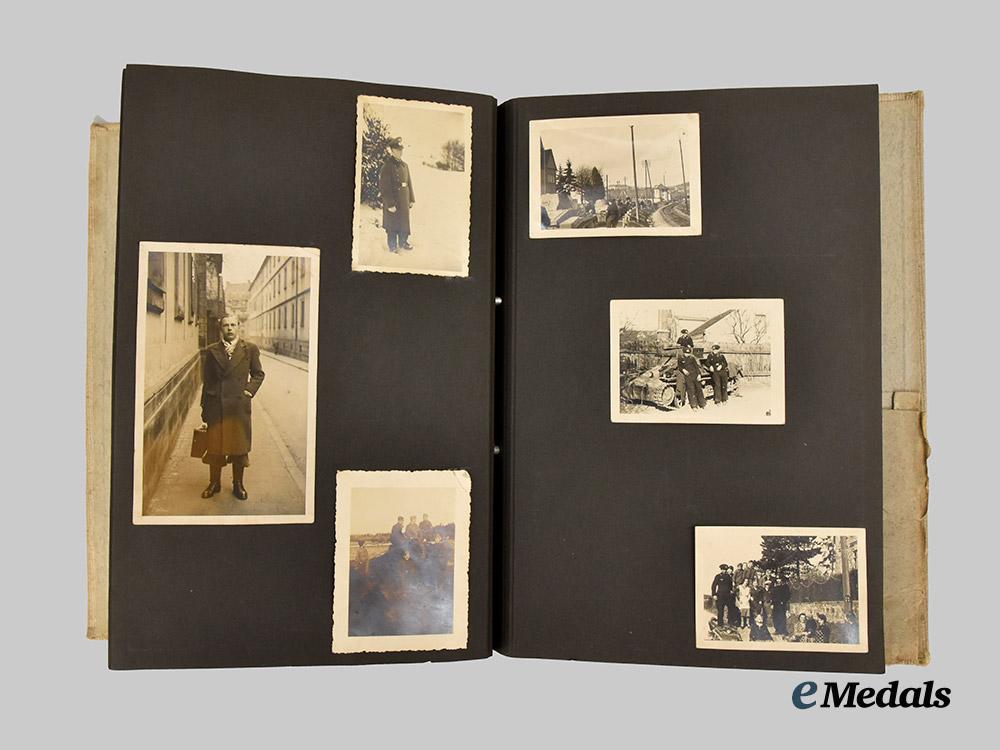 germany,_heer._a_private_wartime_photo_album,_battle_of_france_with_award_documents,_to_obergefreiter_benedikt_kellermann___m_n_c0728