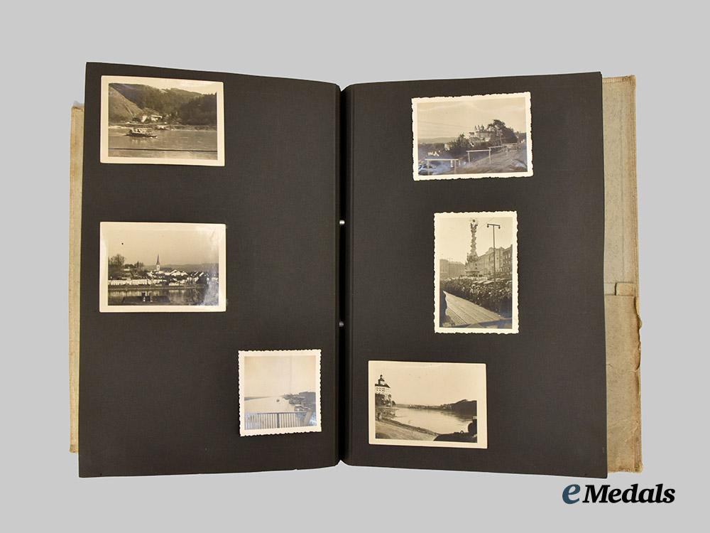 germany,_heer._a_private_wartime_photo_album,_battle_of_france_with_award_documents,_to_obergefreiter_benedikt_kellermann___m_n_c0729