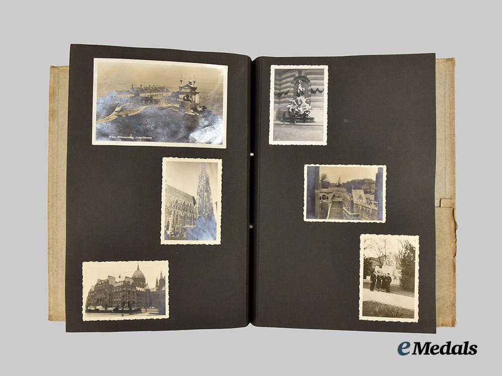 germany,_heer._a_private_wartime_photo_album,_battle_of_france_with_award_documents,_to_obergefreiter_benedikt_kellermann___m_n_c0730