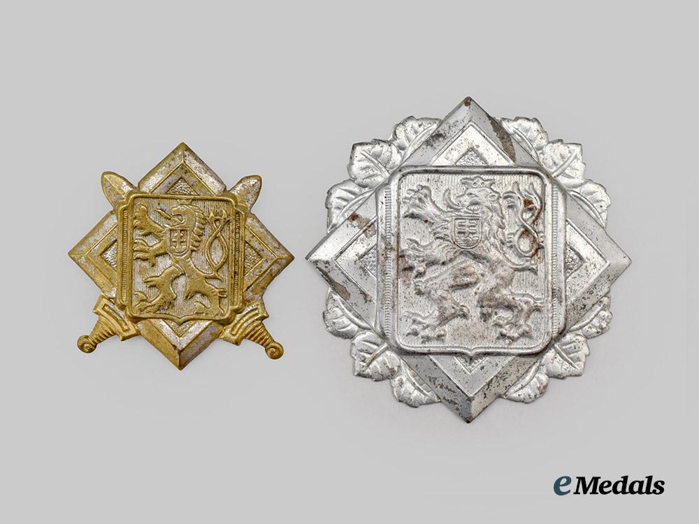 czechoslovakia,_i_republic._a_pair_of_headgear_insignia,_c.1936___m_n_c0745