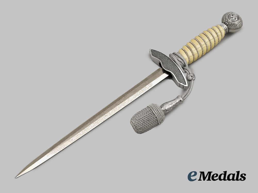 germany,_luftwaffe._a_superb&_etched_officer’s_dress_dagger,_by_emil_voos___m_n_c0757