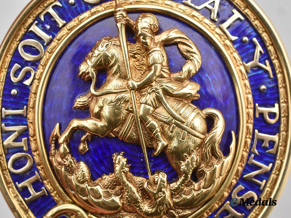 united_kingdom._an_order_of_the_garter,_lesser_george_in_gold___m_n_c0757