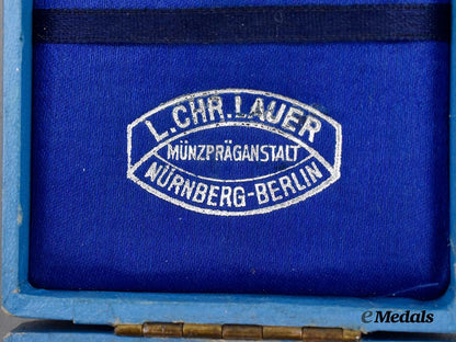 bavaria,_kingdom._a_pair_of_military_merit_crosses,_with_cases___m_n_c0798