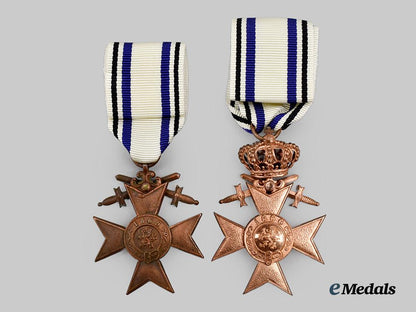 bavaria,_kingdom._a_pair_of_military_merit_crosses,_with_cases___m_n_c0802
