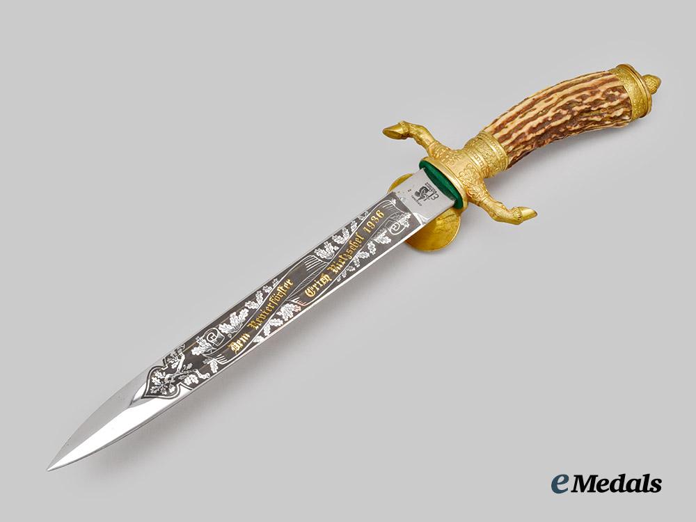 germany,_third_reich._a_fine_deutsche_jägerschaft_honour_cutlass_to_revierförster_erich_rietzschel,_by_carl_eickhorn___m_n_c0832
