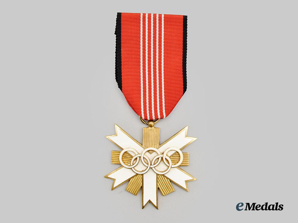 germany,_federal_republic._an_olympic_honour_decoration,_i_i_class,1957_version___m_n_c0848