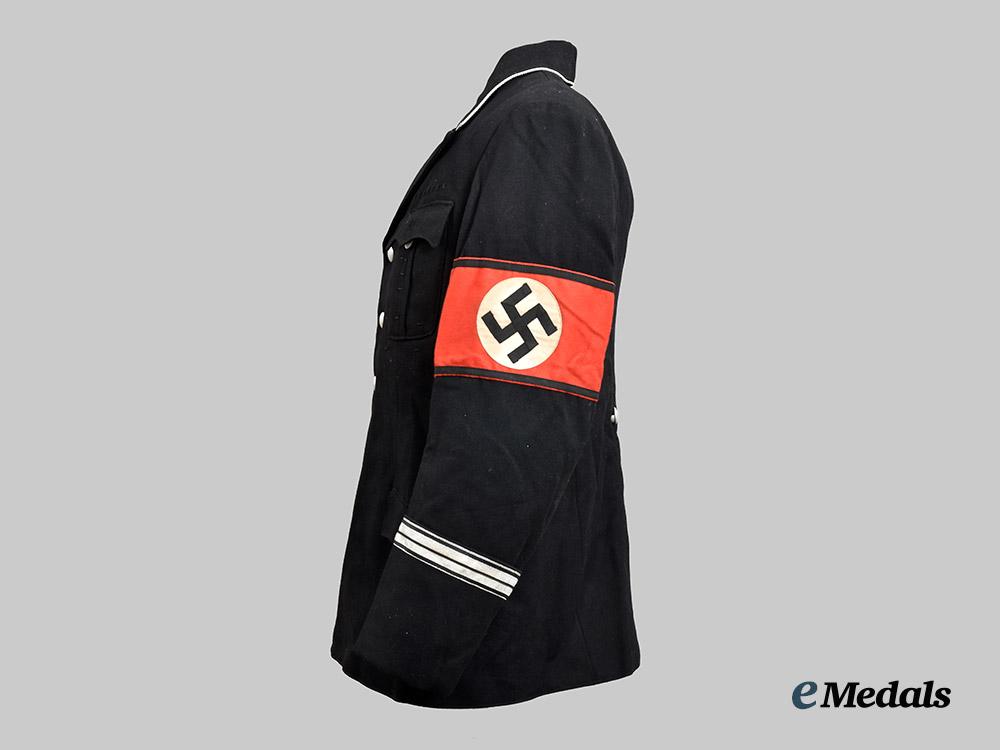 germany,_third_reich._a_rare_and_superb_uniform&_document_group_from_the_estate_of_hans_baur,_personal_pilot_of_a_h___m_n_c0878