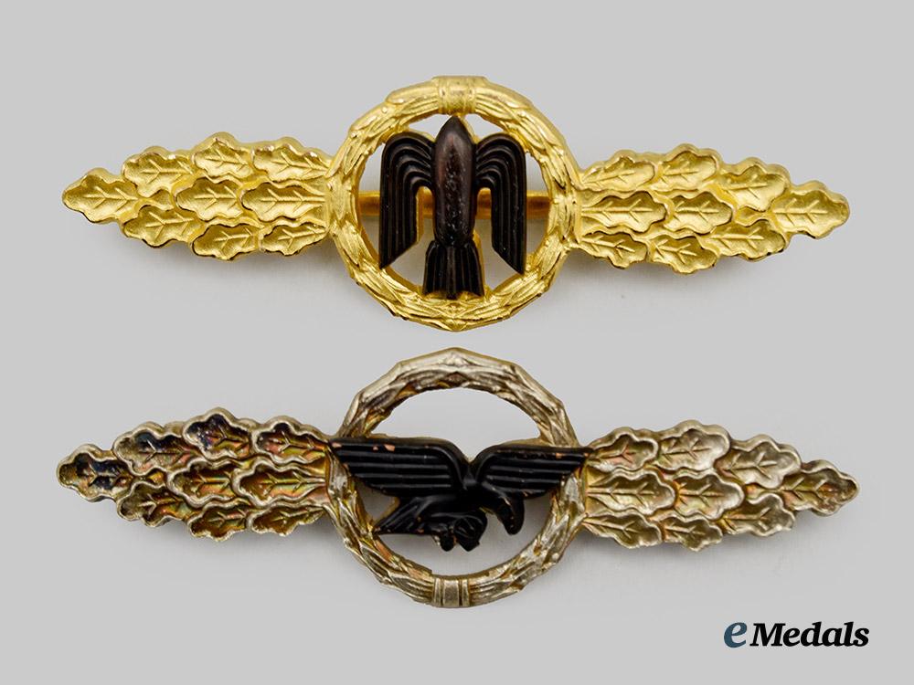 germany,_federal_republic._a_pair_of_luftwaffe_clasps,1957_versions___m_n_c0882