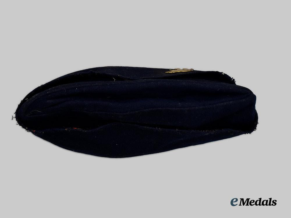 germany,_kriegsmarine._an_e_m/_n_c_o’s_board_cap,_with_u-_boat_traditions_badge___m_n_c0892