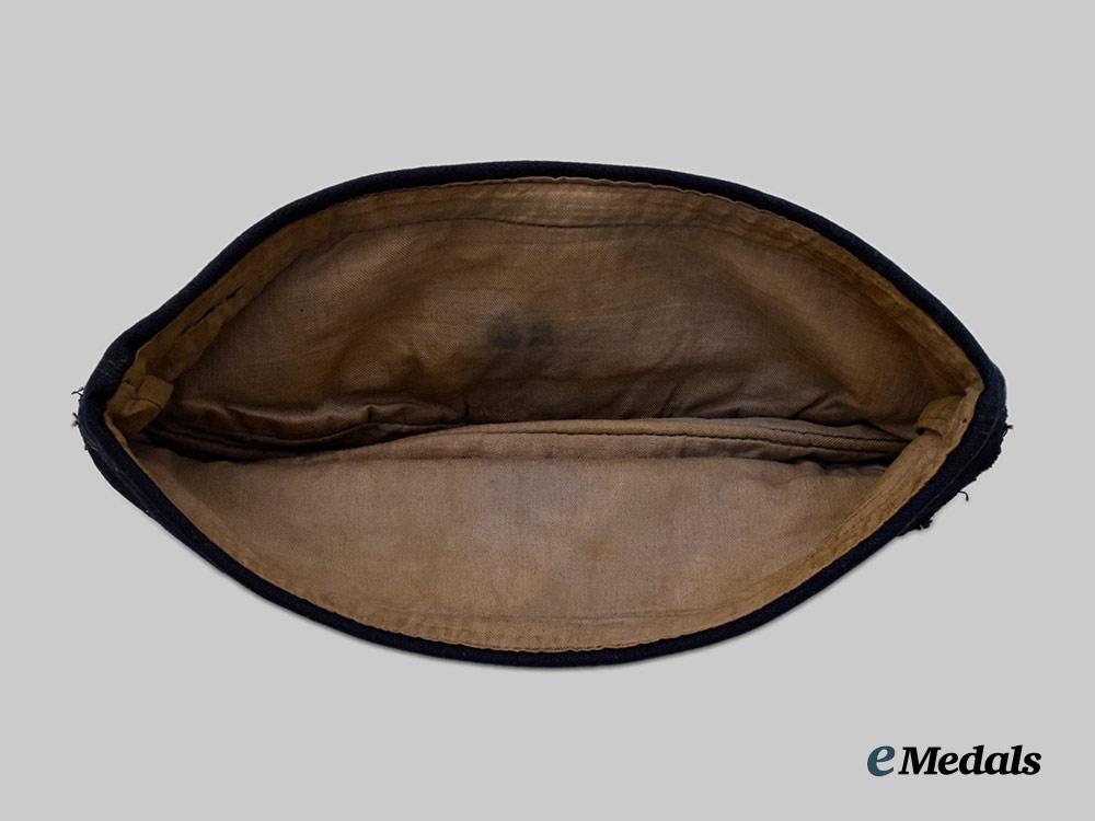 germany,_kriegsmarine._an_e_m/_n_c_o’s_board_cap,_with_u-_boat_traditions_badge___m_n_c0893