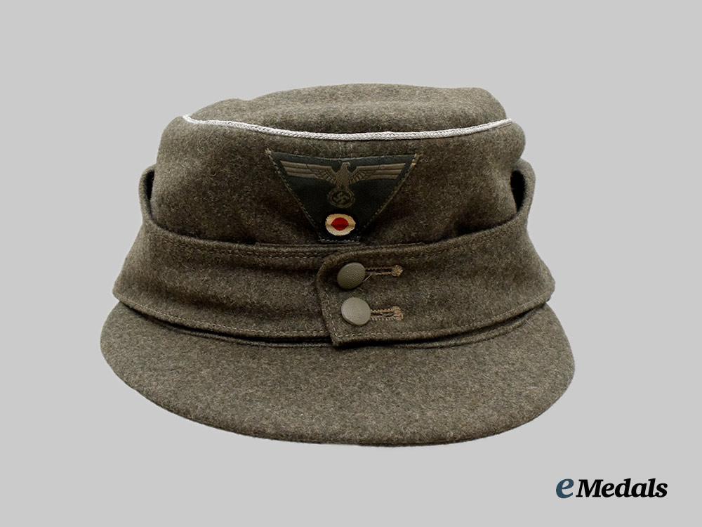 germany,_heer._an_officer’s_m43_field_cap,_by_karl_kubach___m_n_c0897