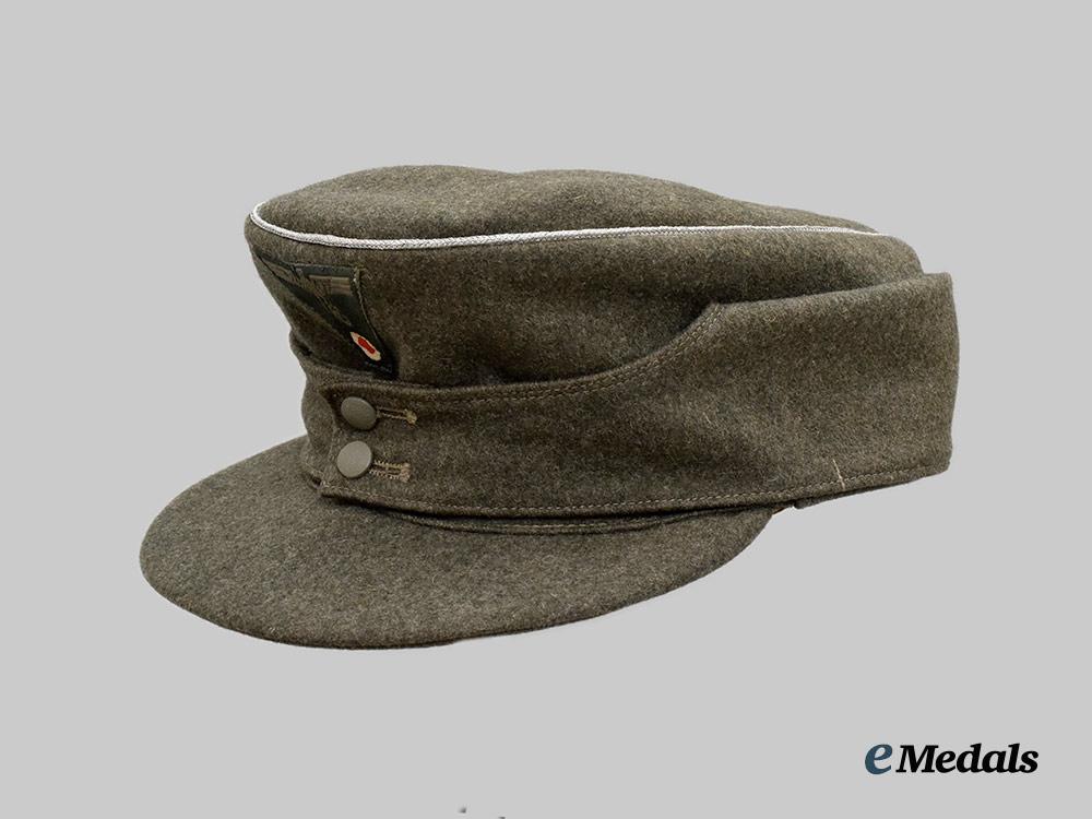 germany,_heer._an_officer’s_m43_field_cap,_by_karl_kubach___m_n_c0898