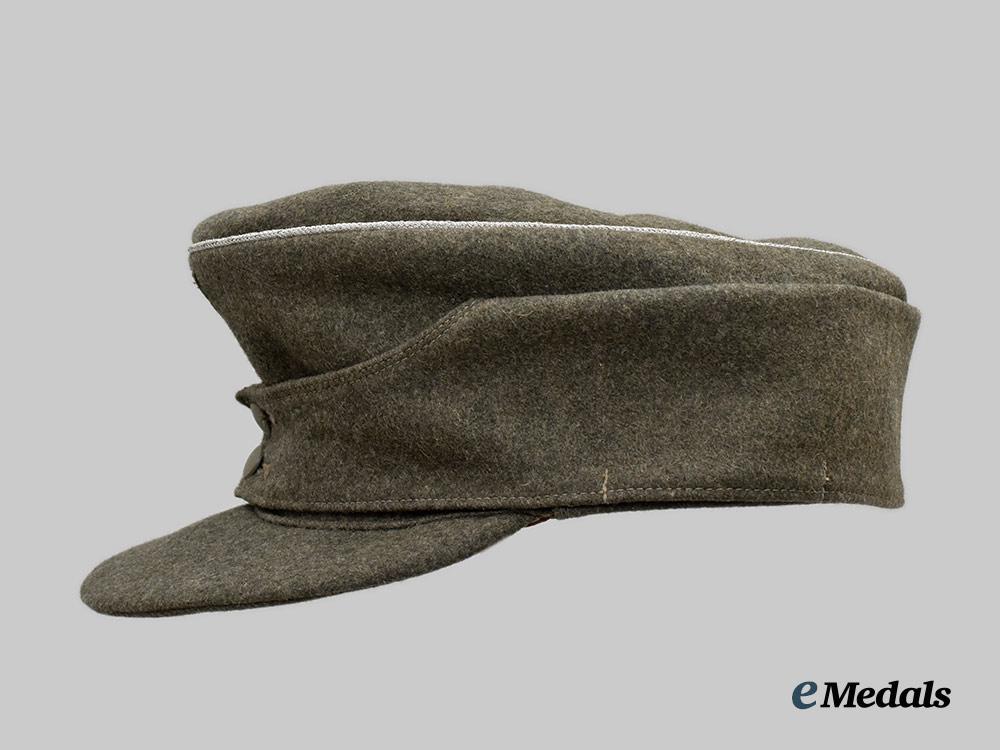 germany,_heer._an_officer’s_m43_field_cap,_by_karl_kubach___m_n_c0901